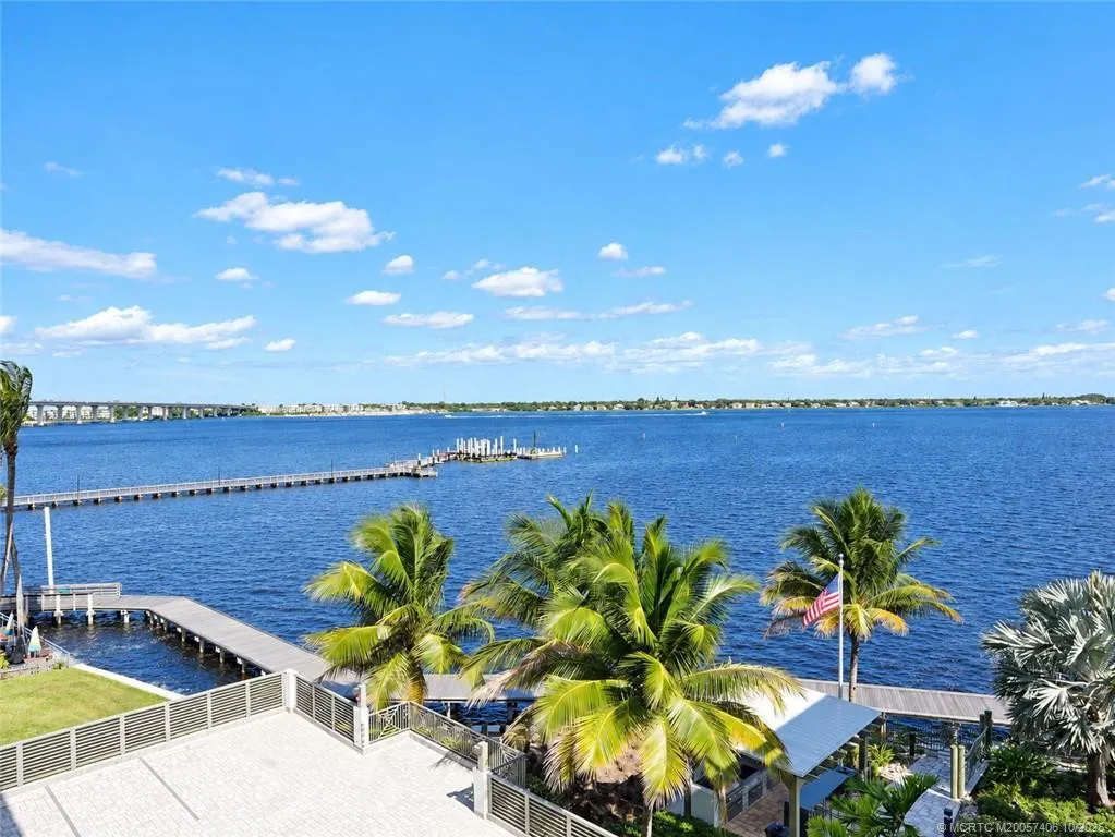 41 SW Seminole Street #Apt# 404