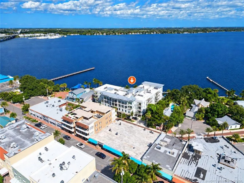 41 SW Seminole Street #Apt# 404
