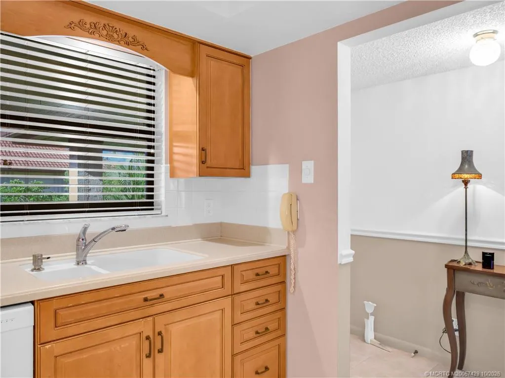 300 SW South River Drive #206