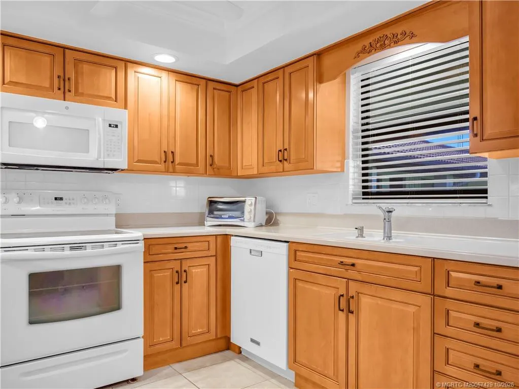 300 SW South River Drive #206
