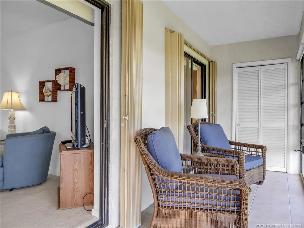 300 SW South River Drive #206