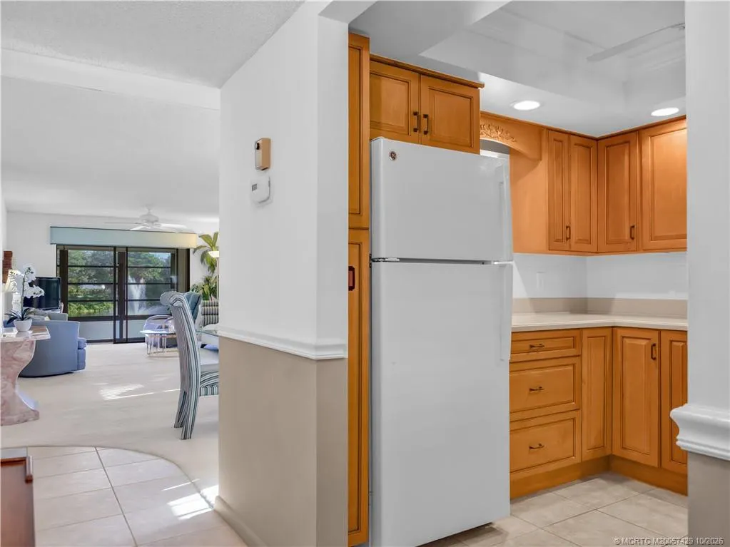 300 SW South River Drive #206