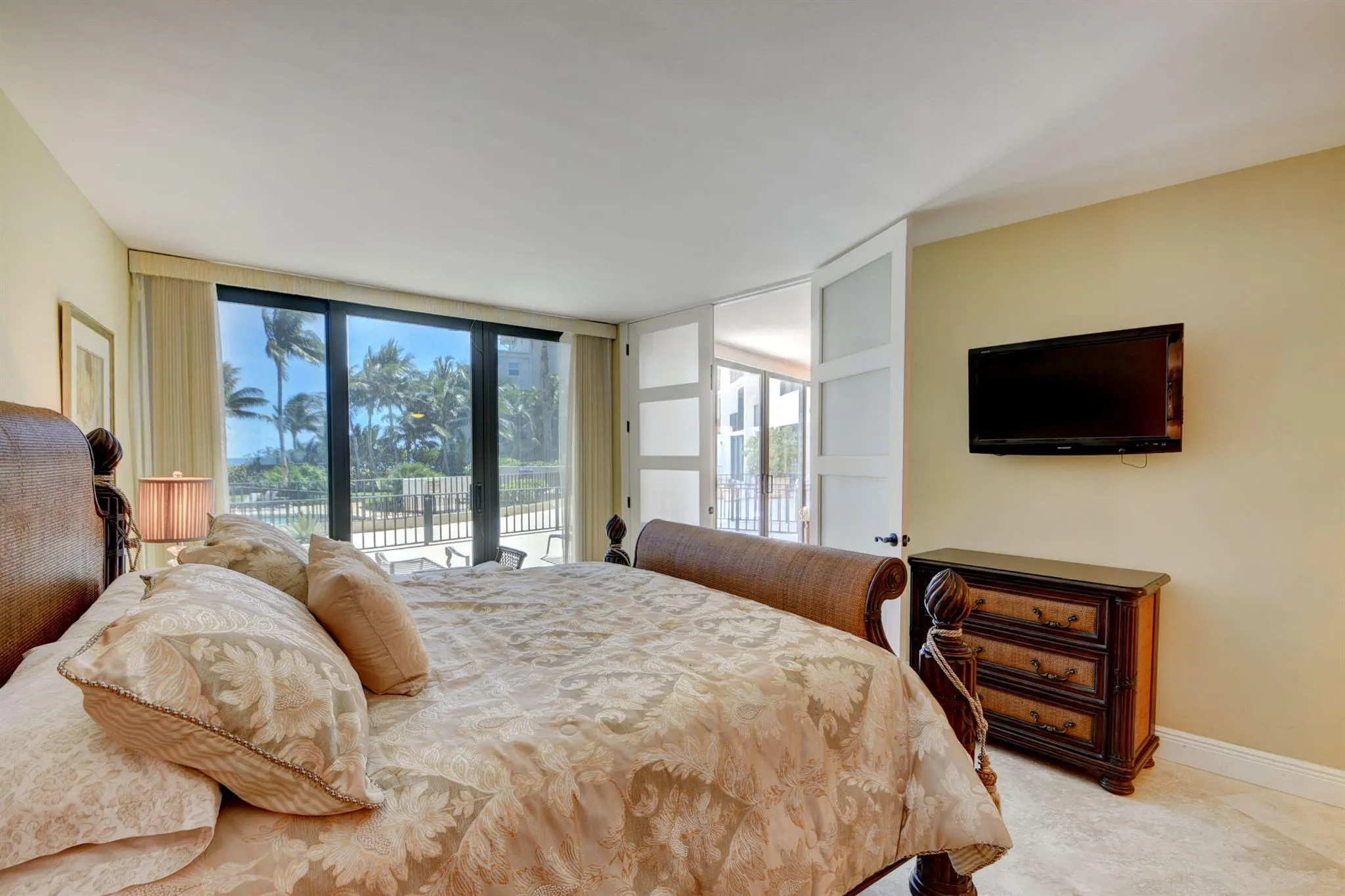 6885 N Ocean Boulevard, #1040