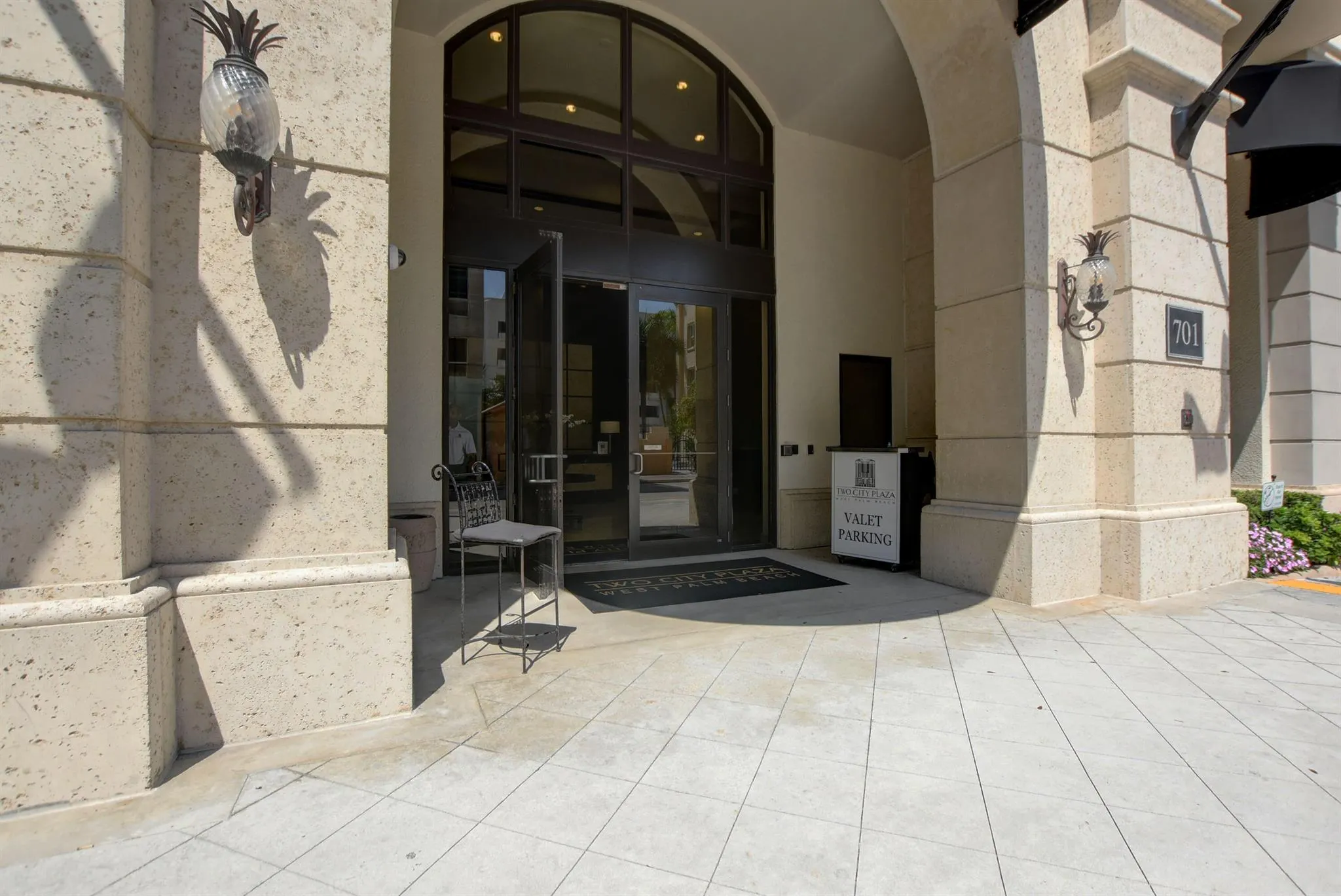 701 S Olive Avenue, #1506