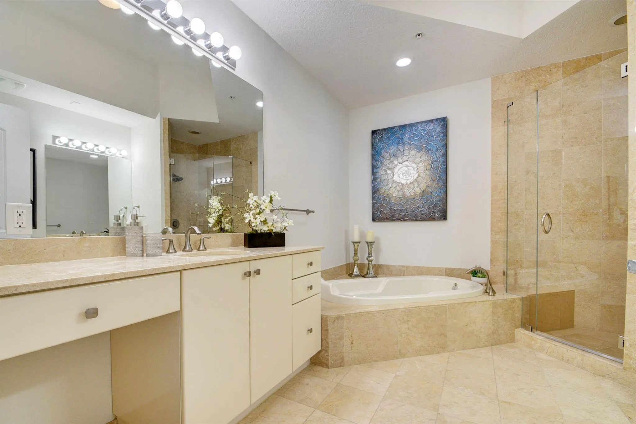 701 S Olive Avenue, #1506
