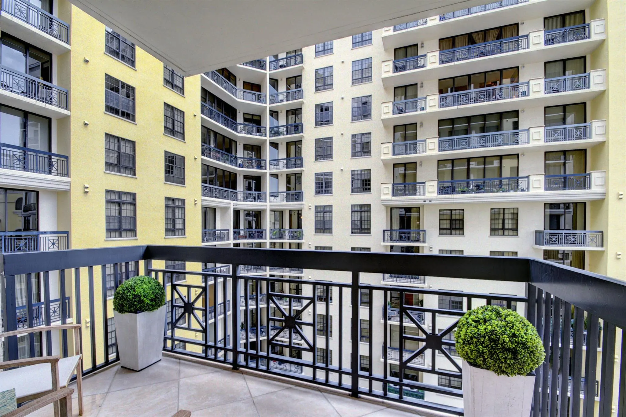 701 S Olive Avenue, #1506