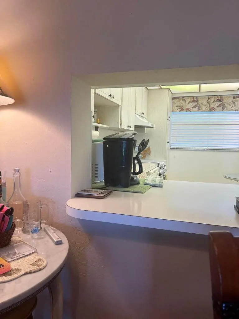 20 Yacht Club Drive, #405