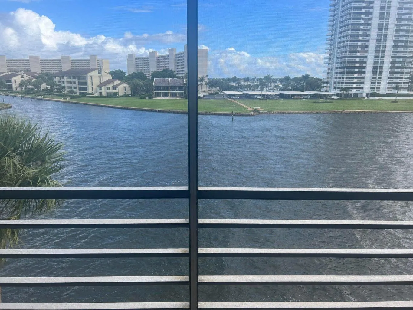 20 Yacht Club Drive, #405