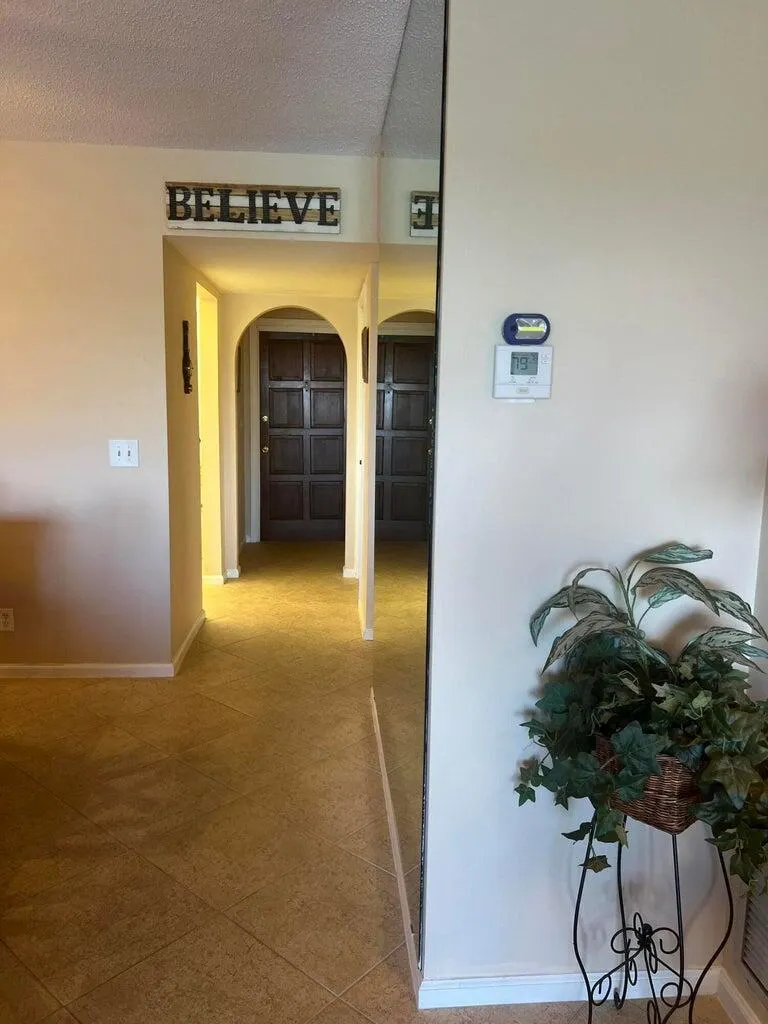 20 Yacht Club Drive, #405