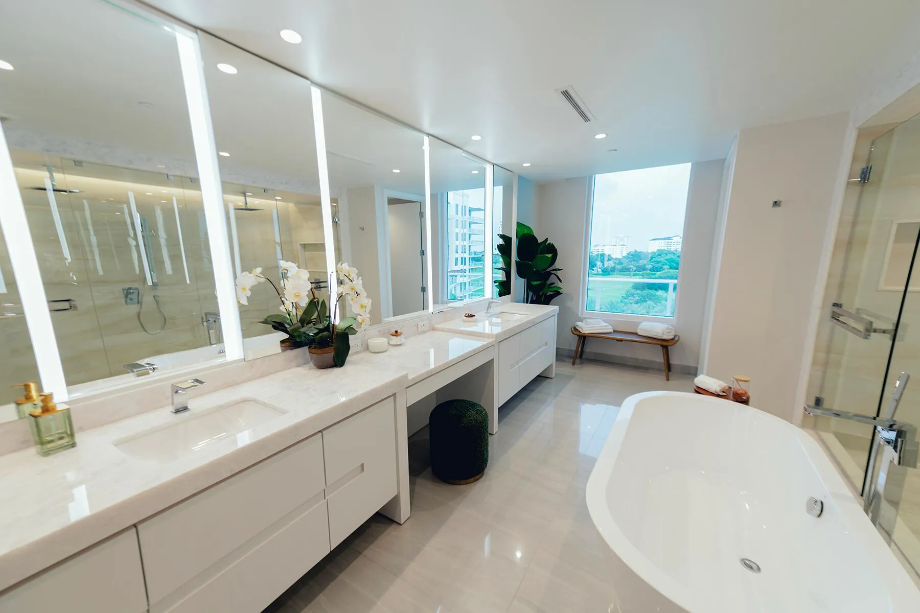 220 SE Mizner Boulevard, #401