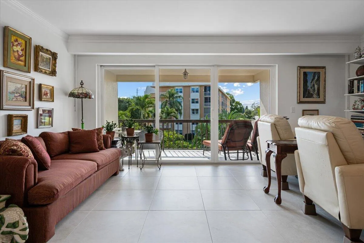 300 Golfview Road, #304