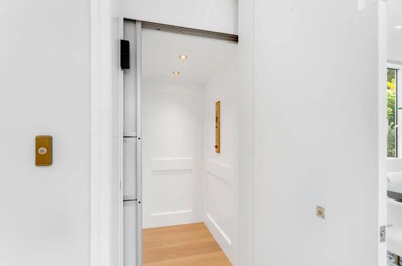 260 31st Street