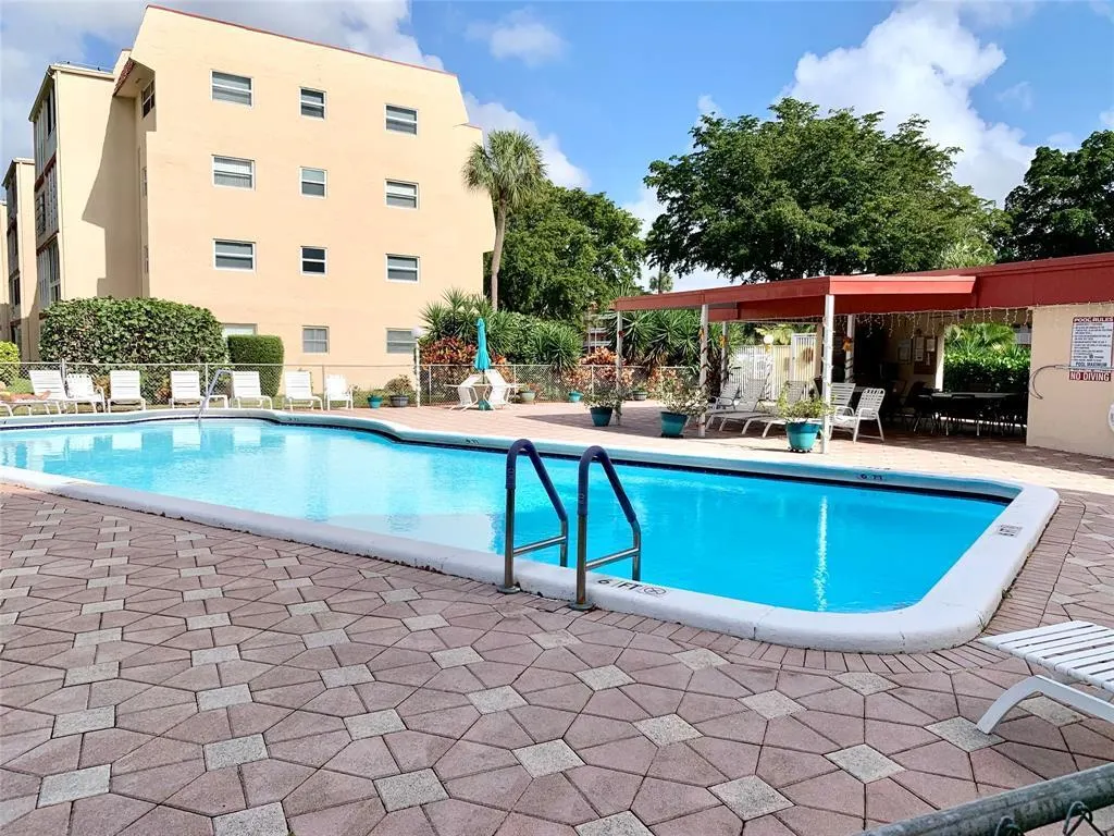 1010 Country Club Drive, #108