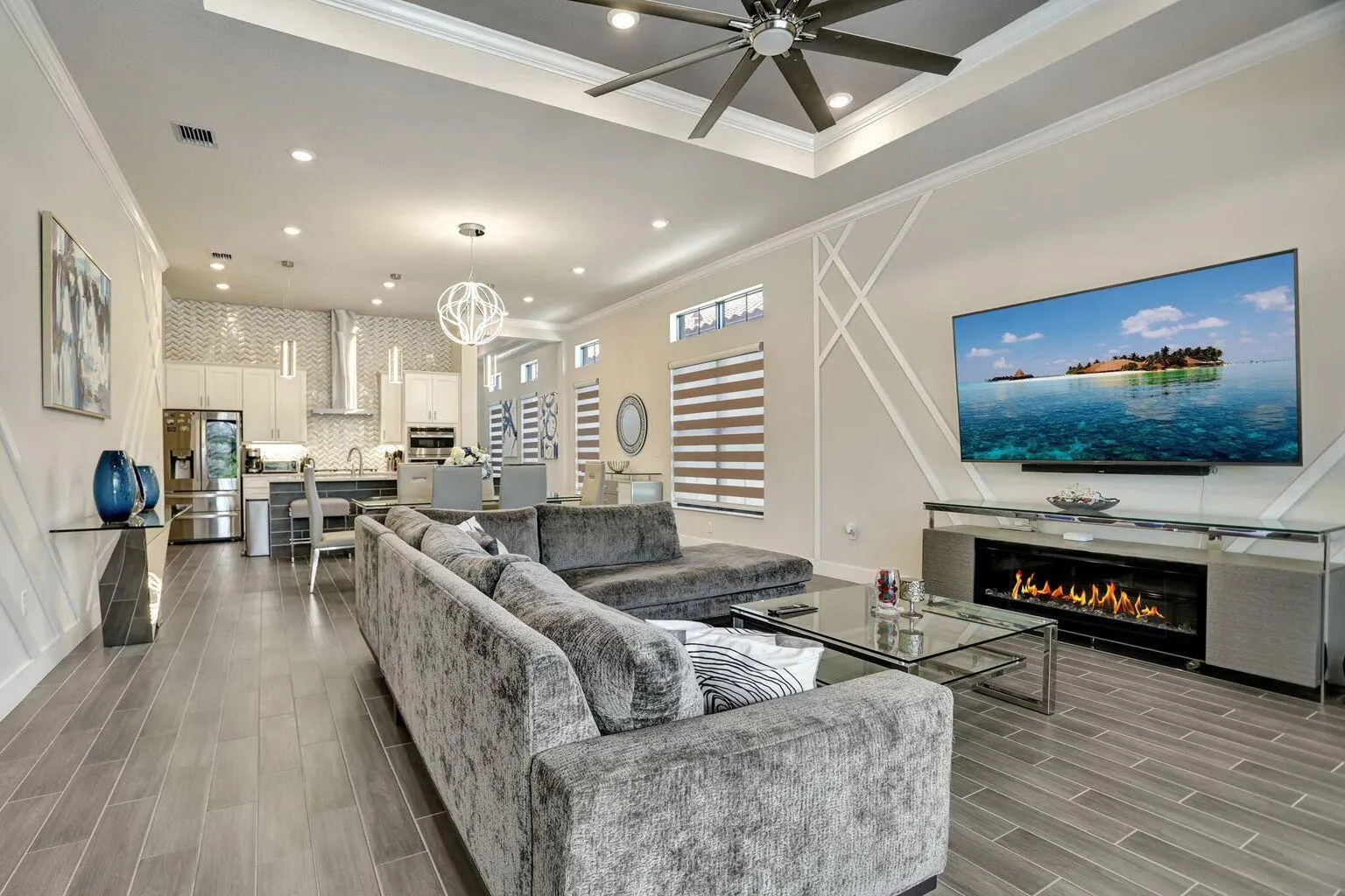 7575 Seacoast Drive