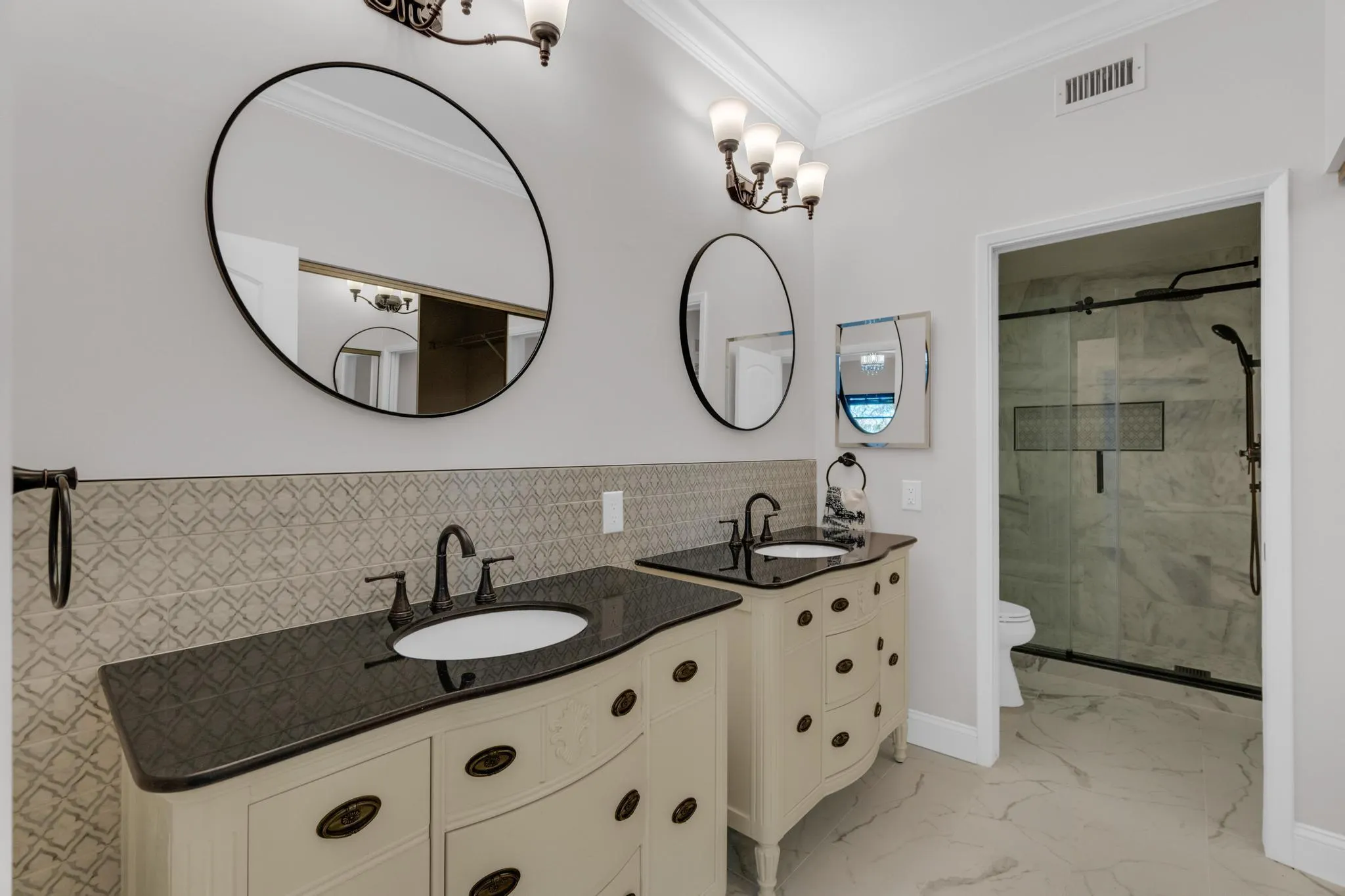 6241 Pointe Regal 402 Circle, #402
