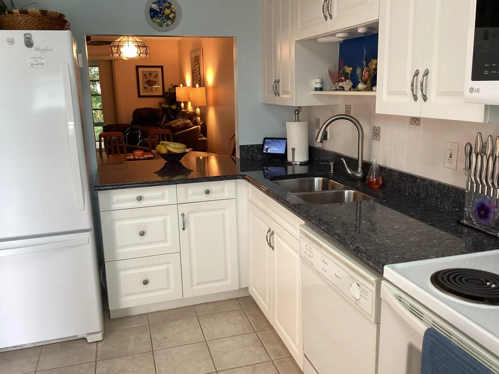 1245 N Carlton Court, #206