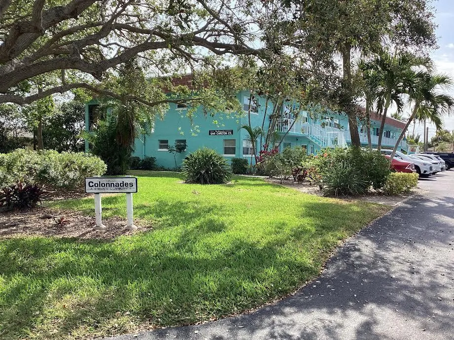 1245 N Carlton Court, #206