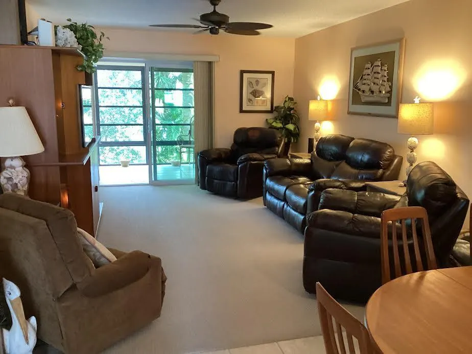 1245 N Carlton Court, #206