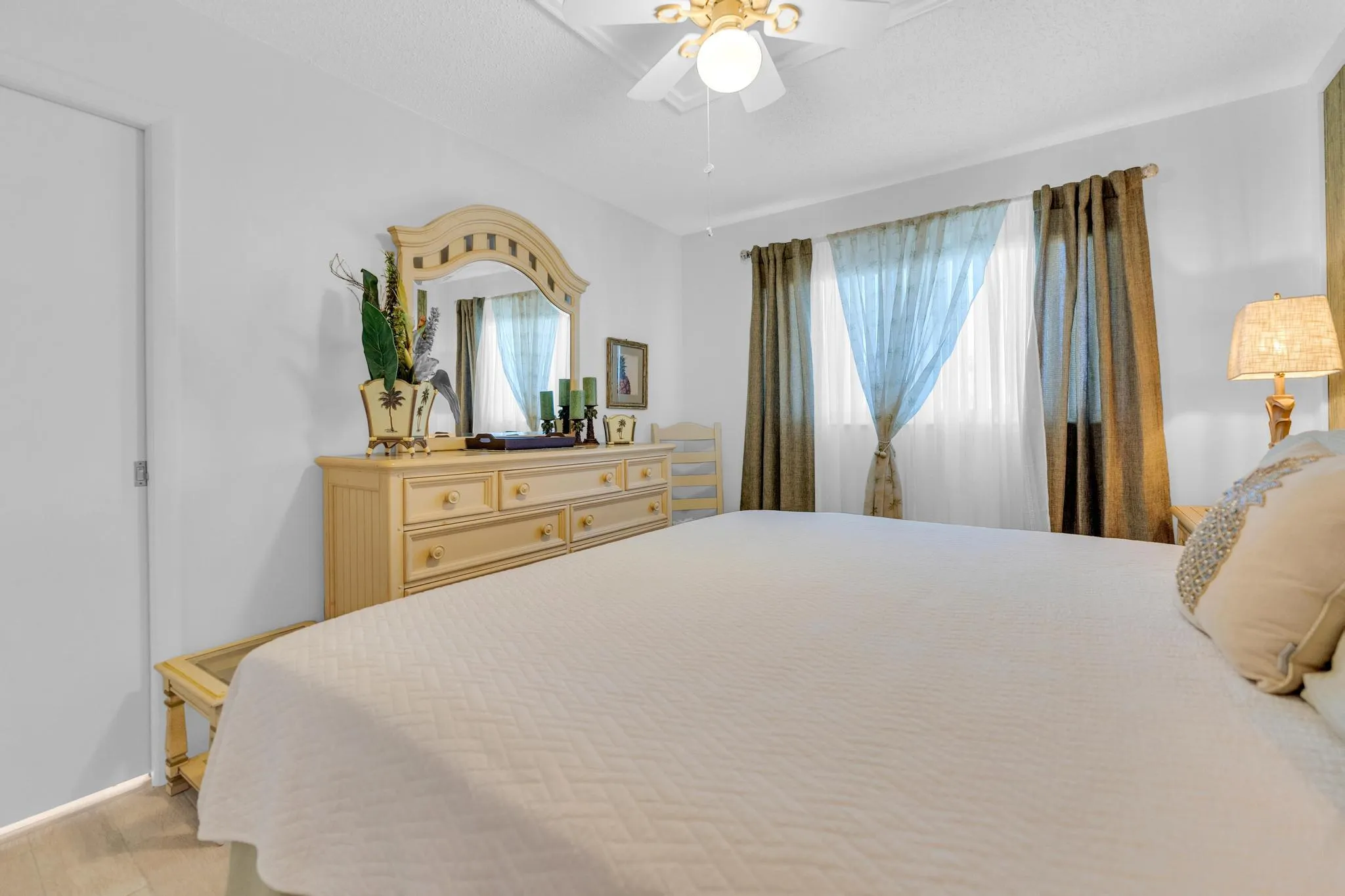2533 Dudley Drive W, #E
