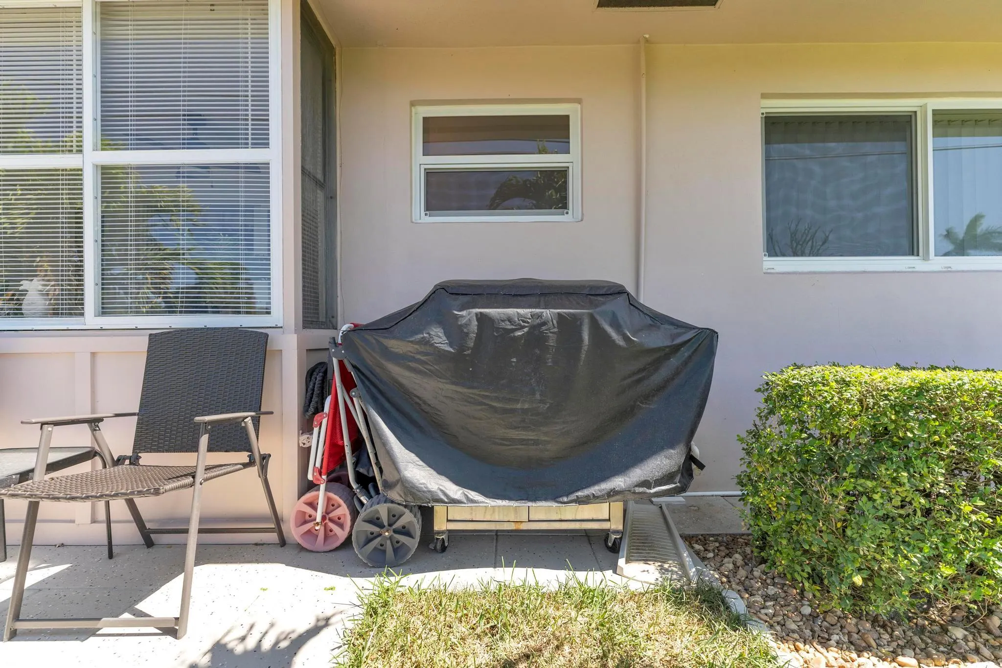 2533 Dudley Drive W, #E