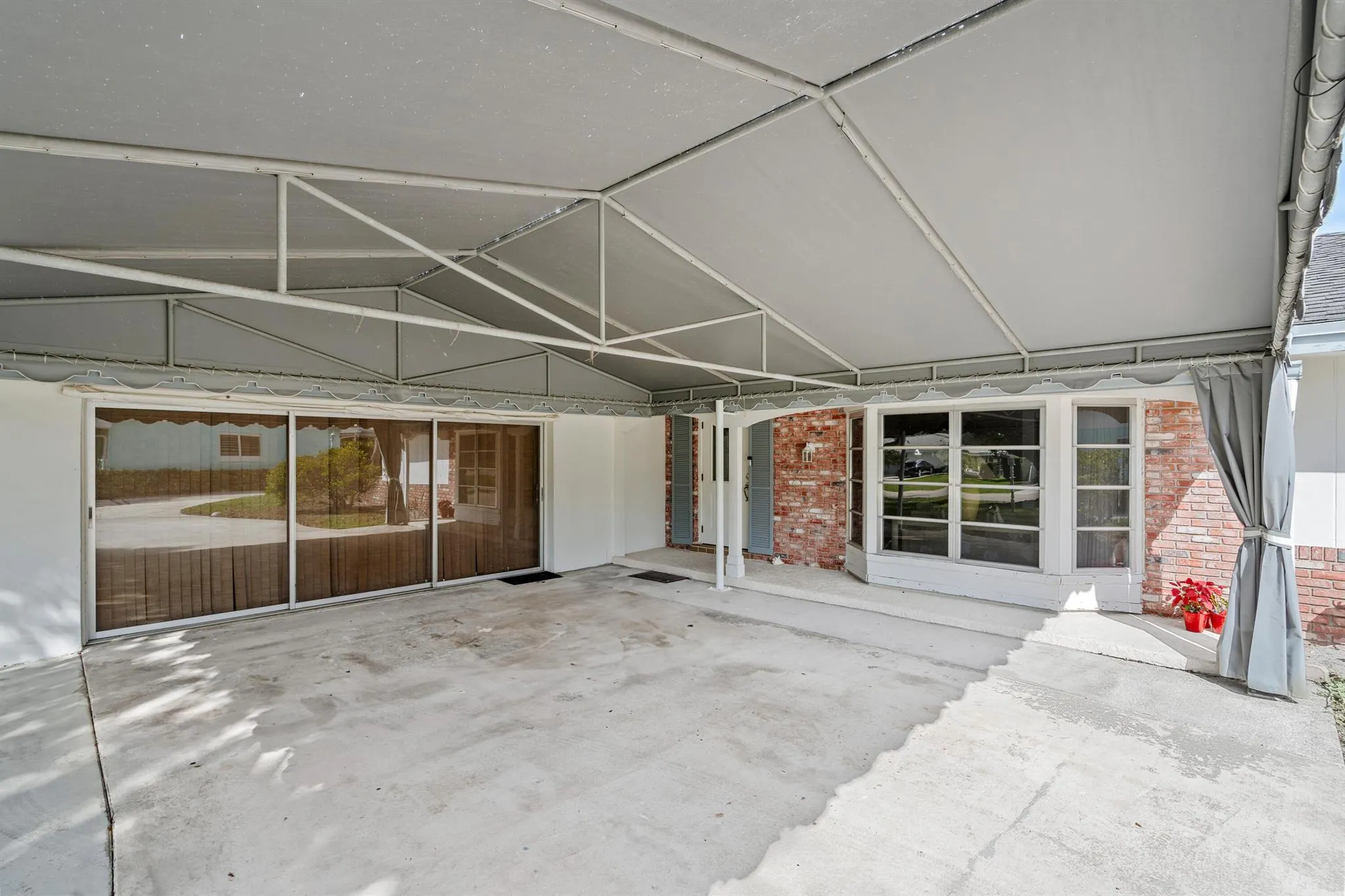 4705 Holly Drive
