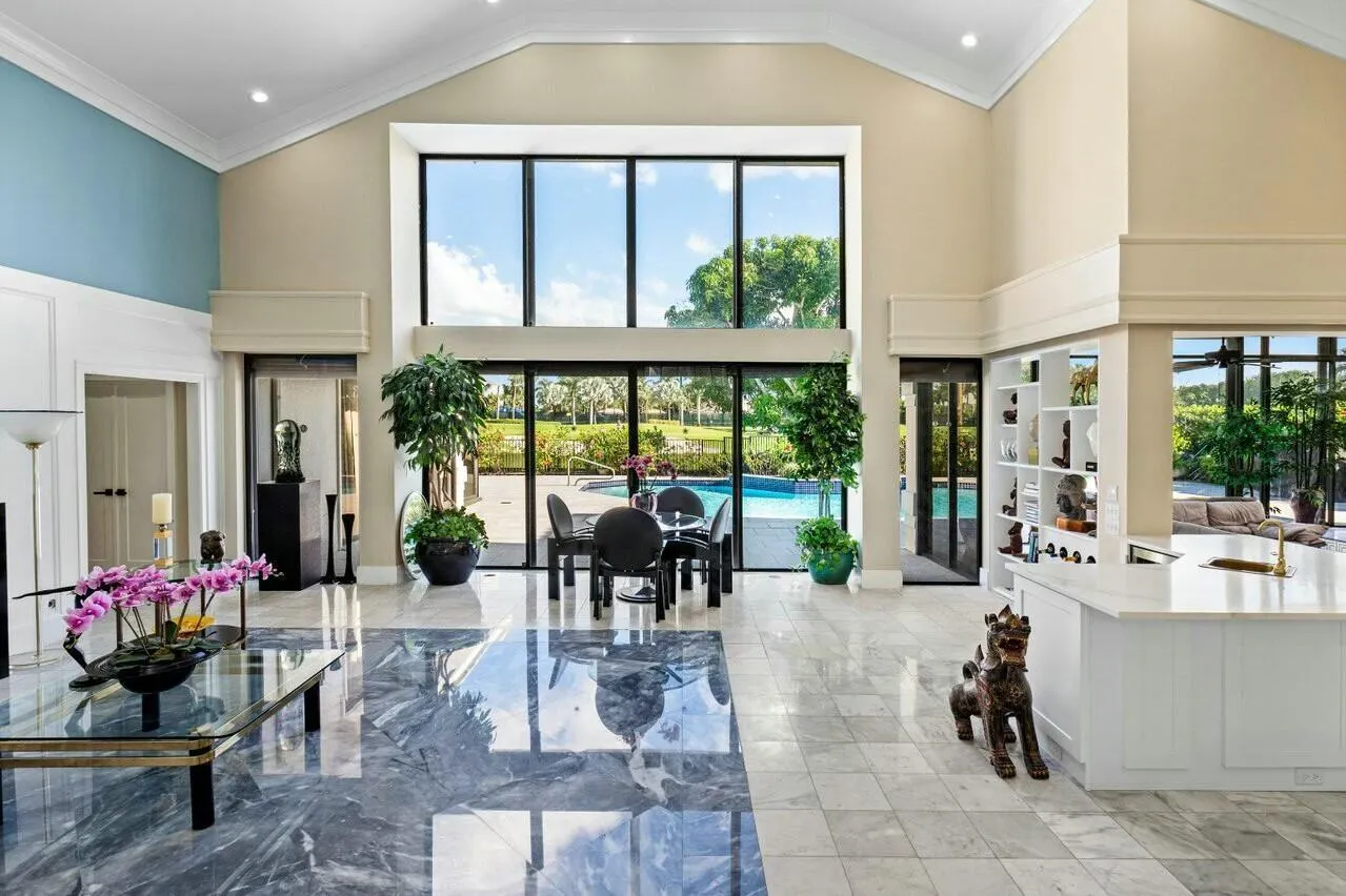 4869 Tallowwood Lane
