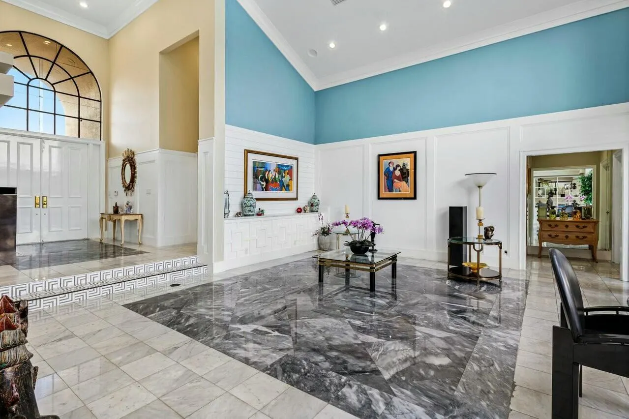 4869 Tallowwood Lane