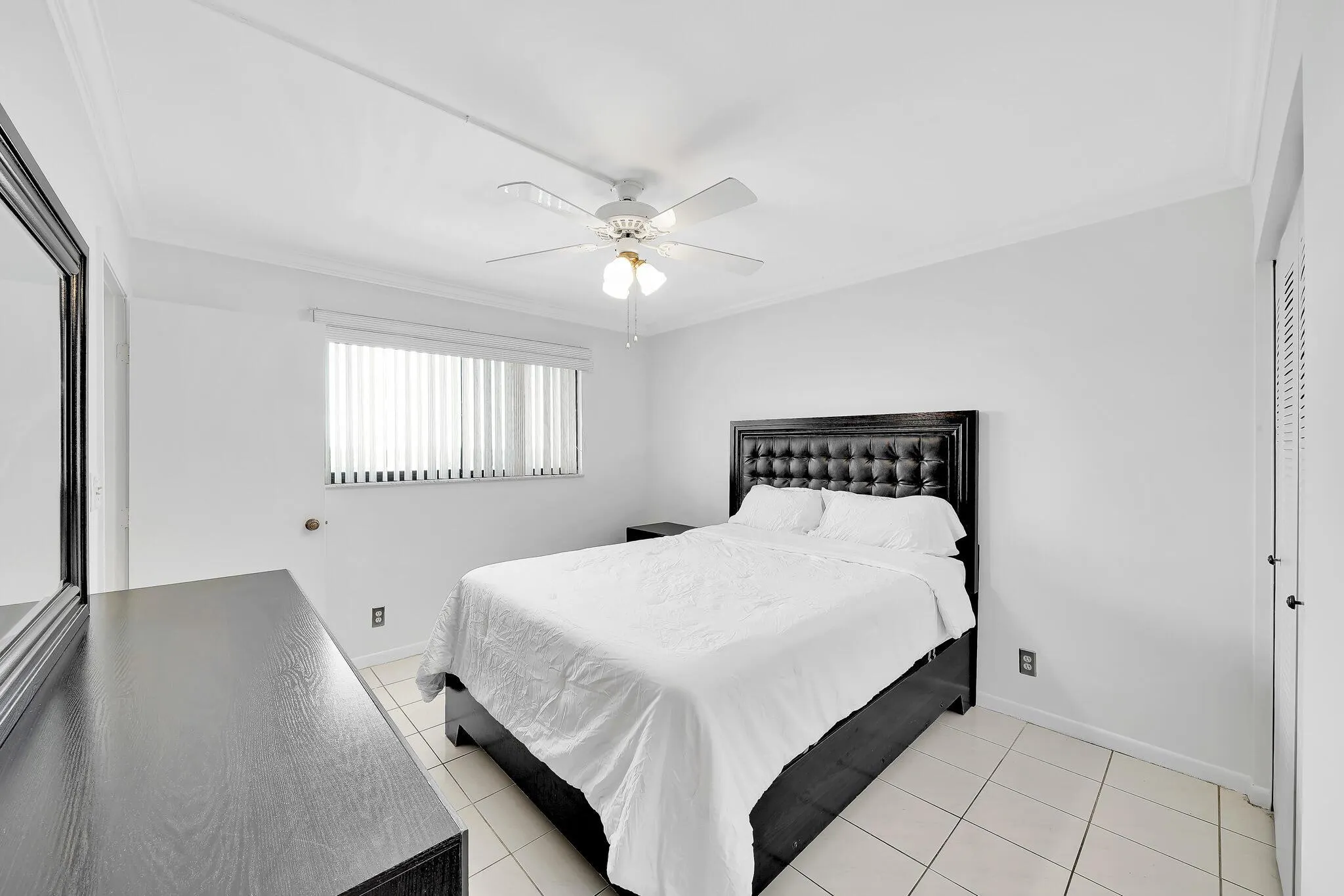 7076 Huntington Lane, #803