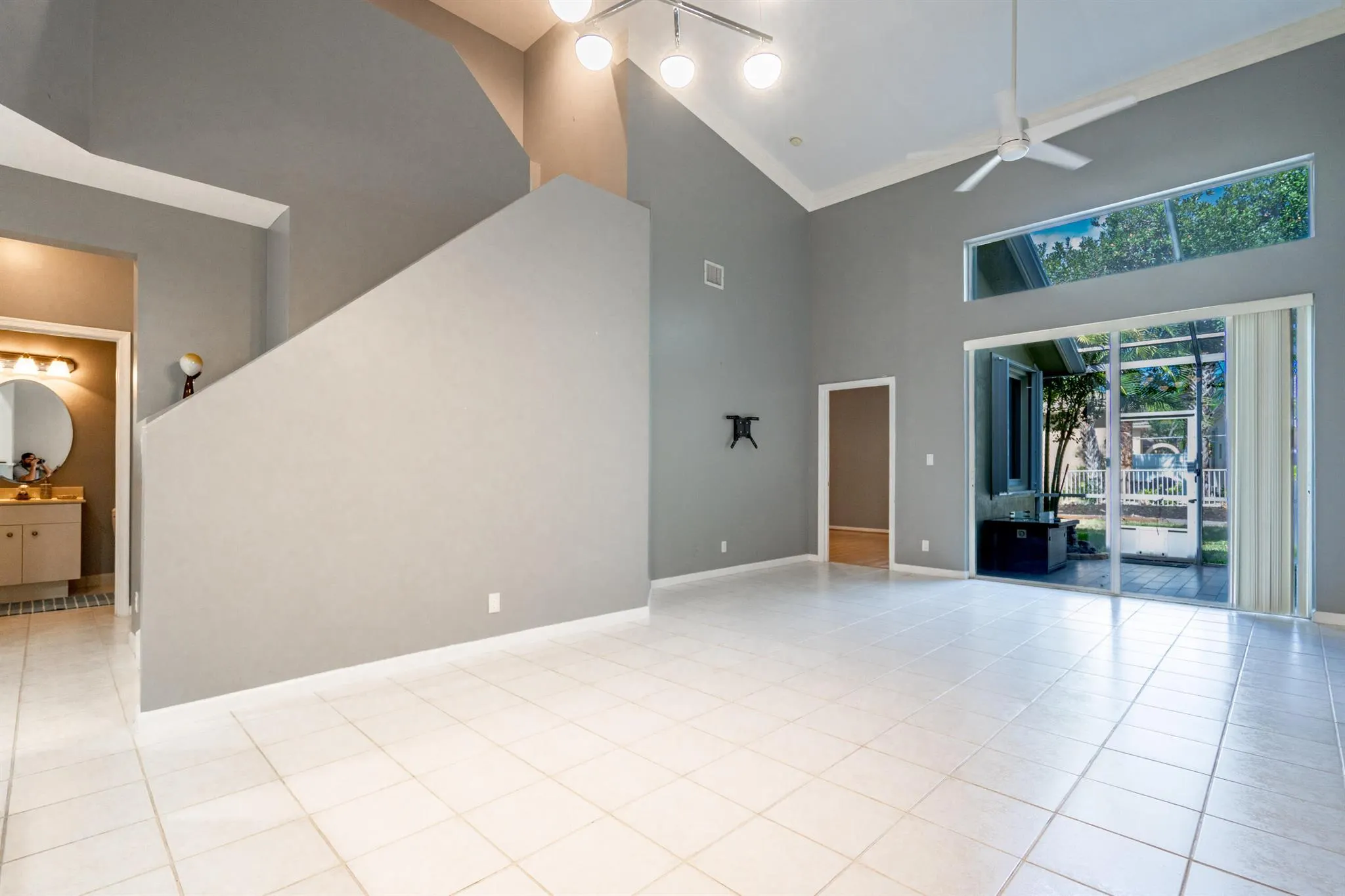 5661 NW 125th Avenue