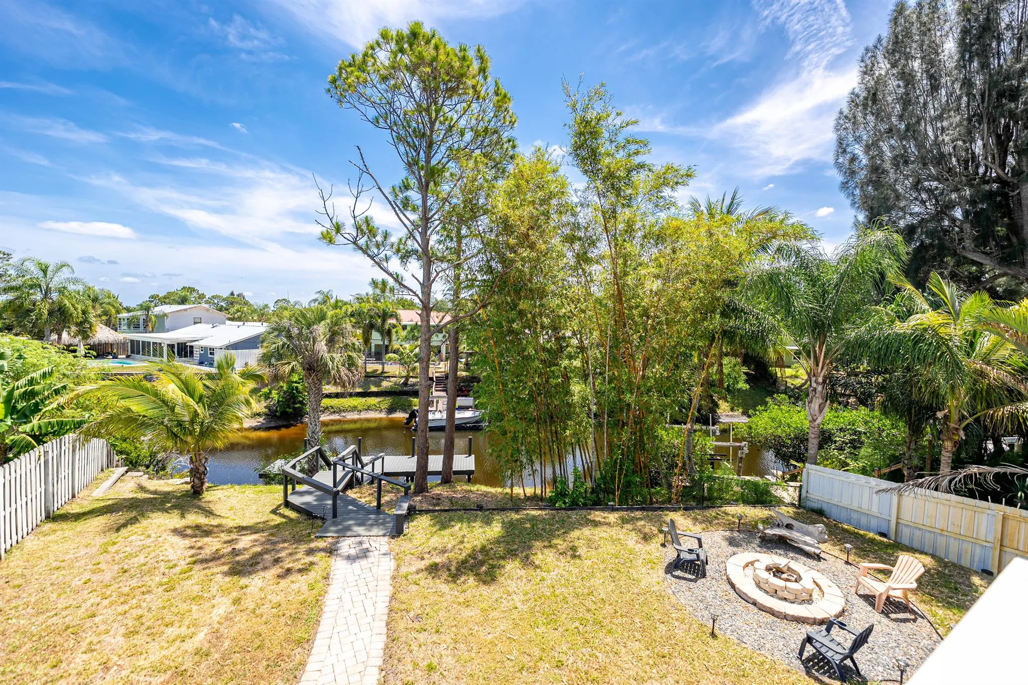 1447 SW Peninsula Lane