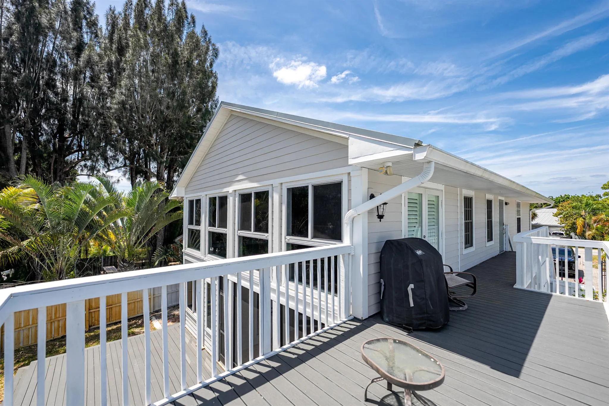 1447 SW Peninsula Lane