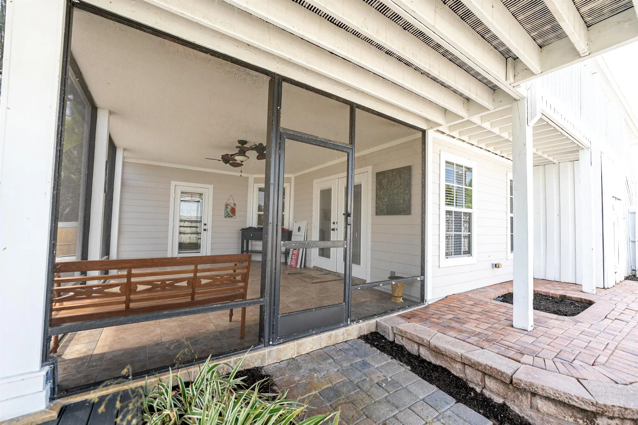 1447 SW Peninsula Lane