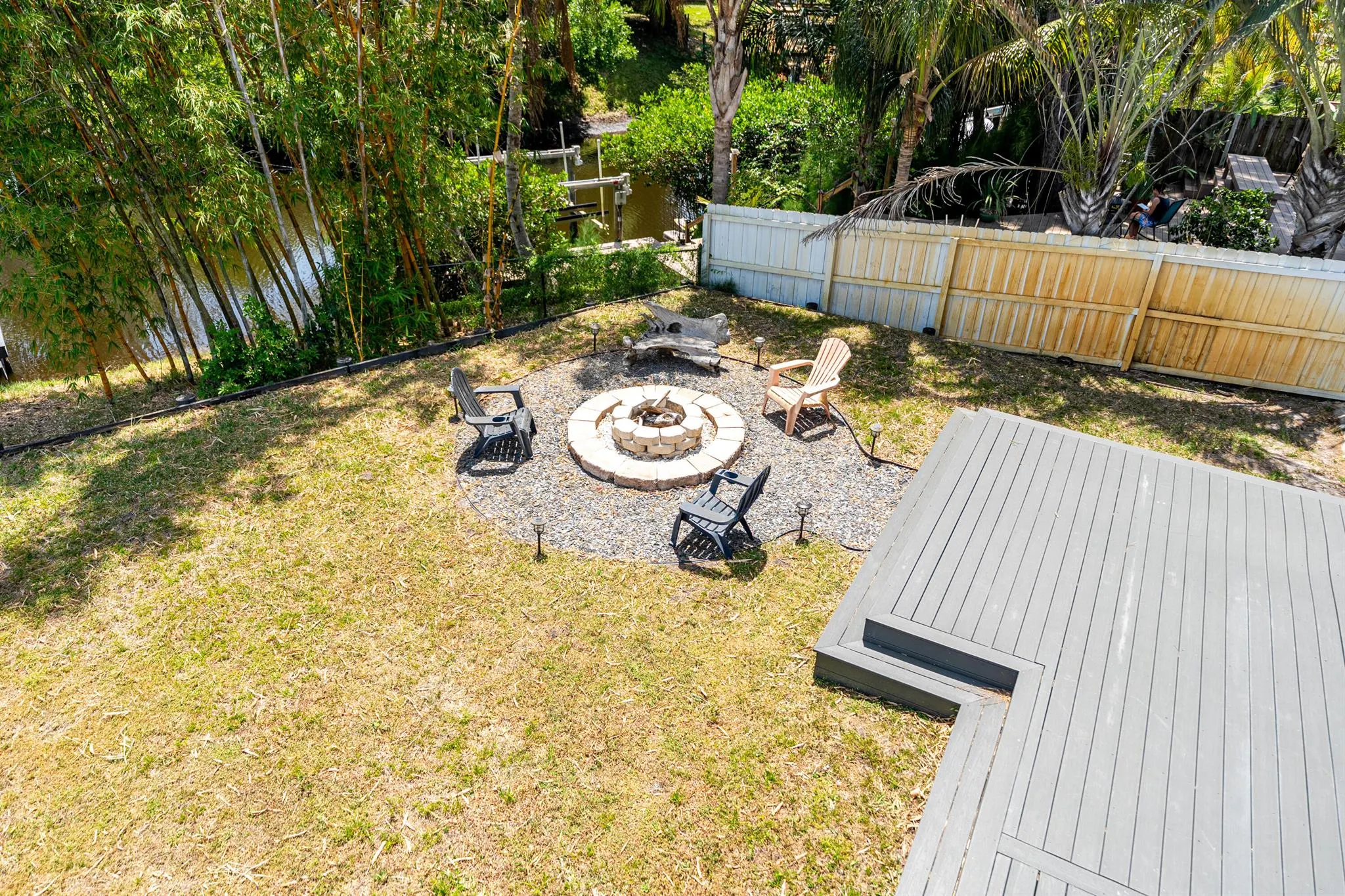 1447 SW Peninsula Lane