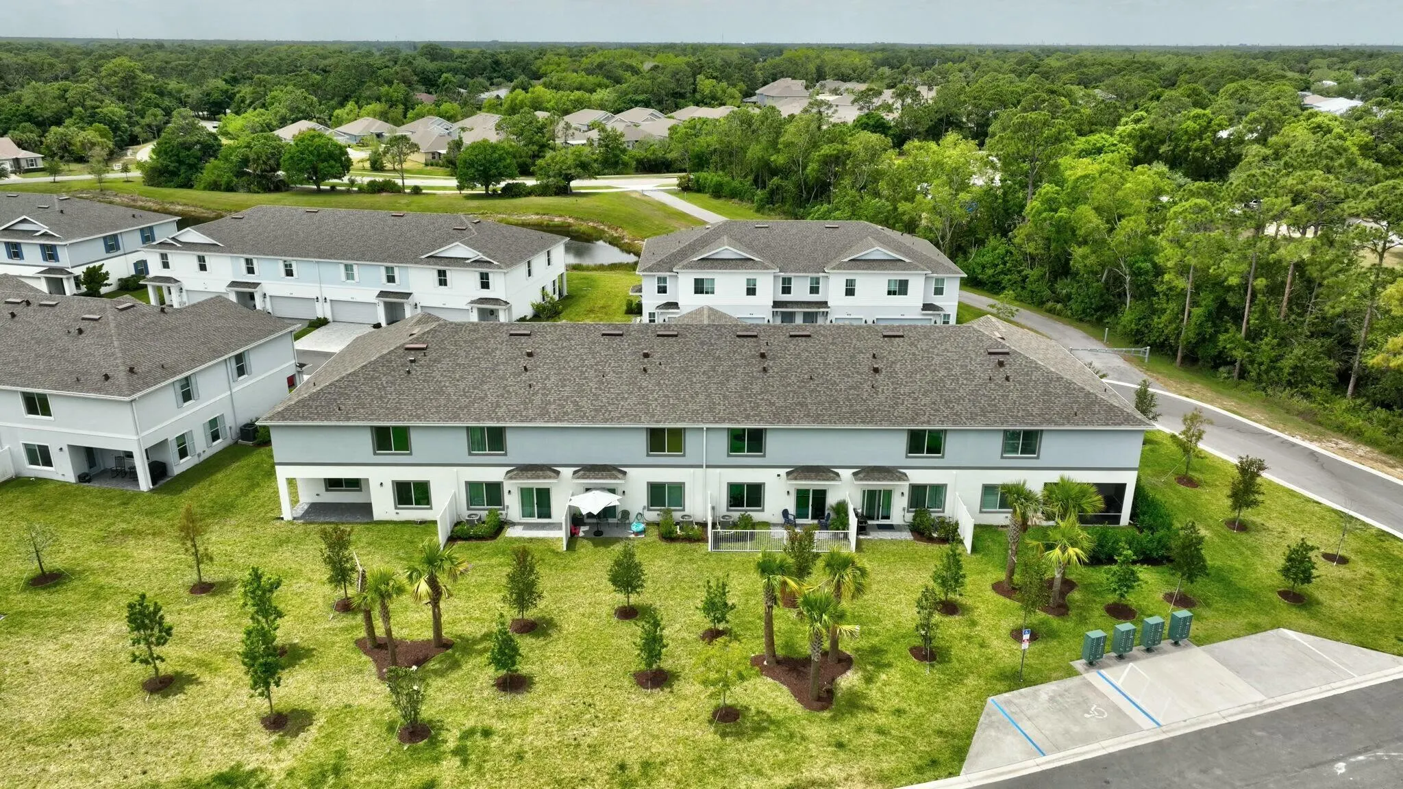 601 NE Waters Edge Lane, #2101