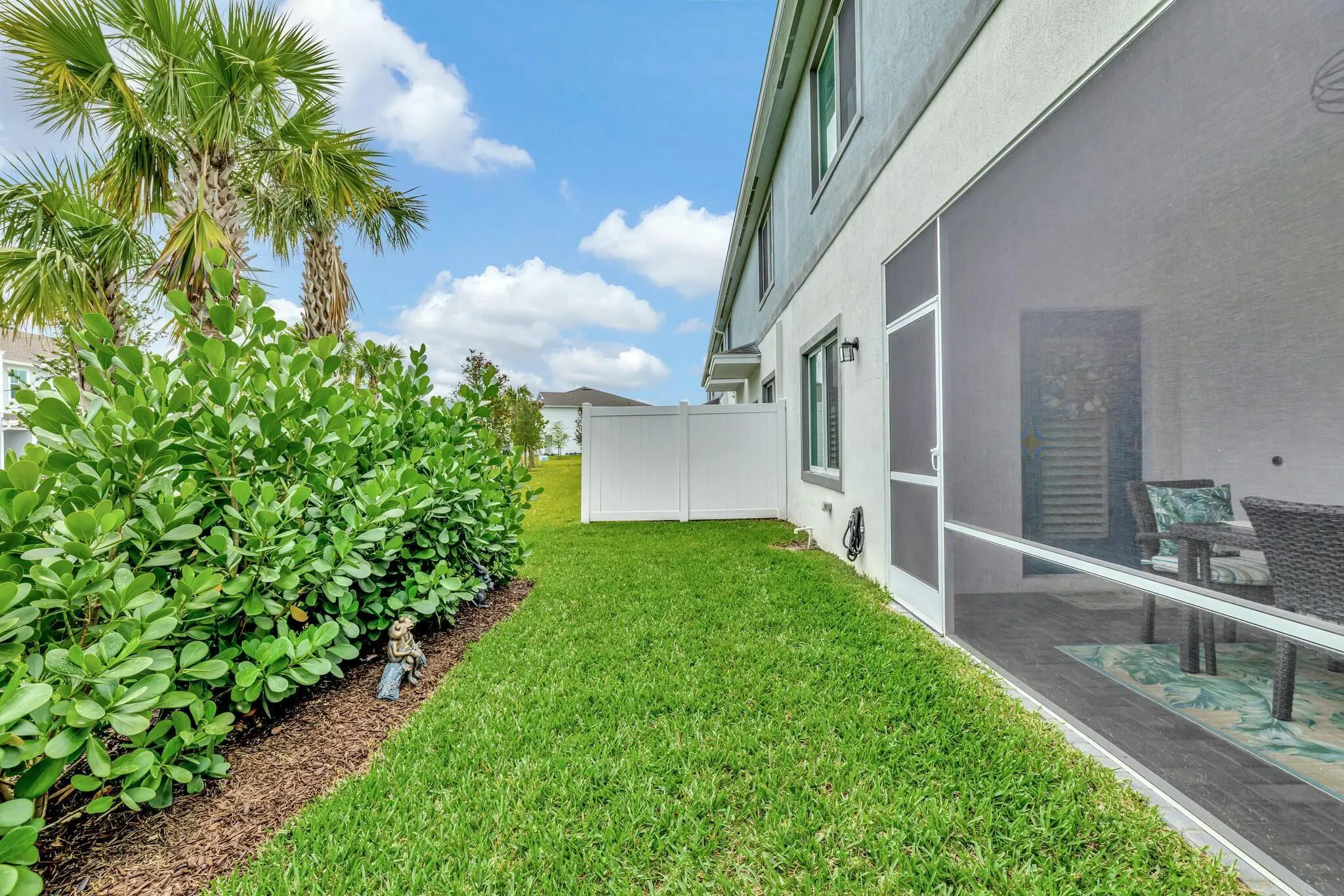 601 NE Waters Edge Lane, #2101