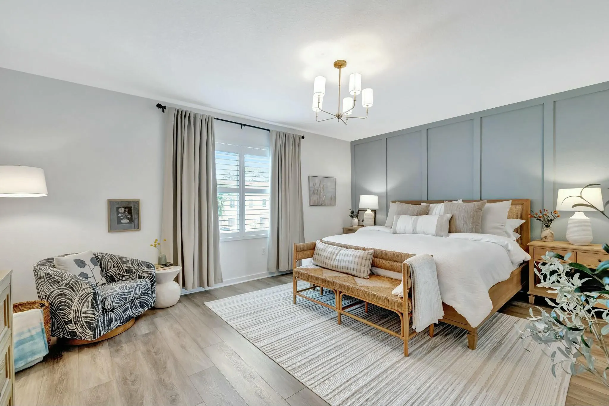 601 NE Waters Edge Lane, #2101