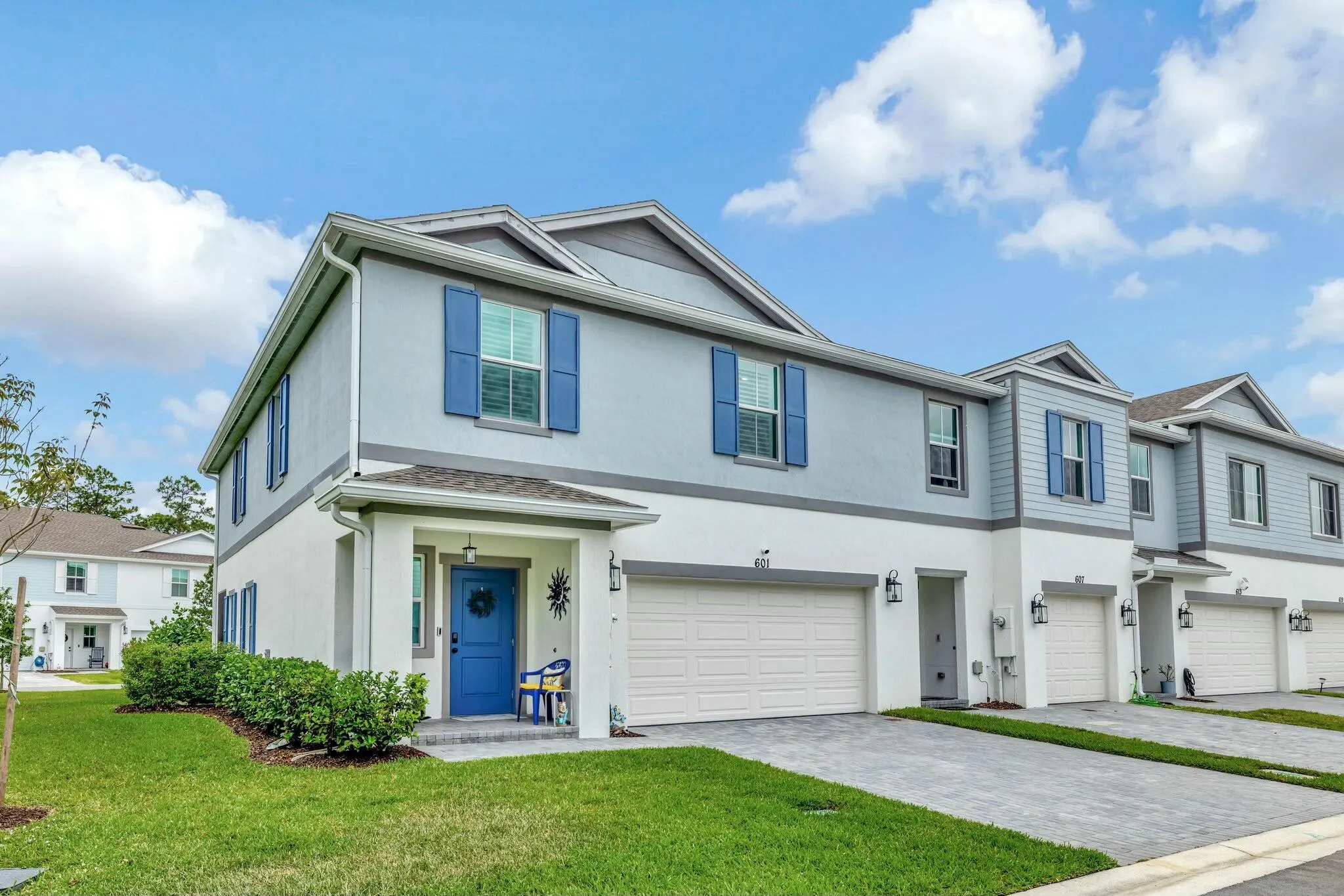 601 NE Waters Edge Lane, #2101