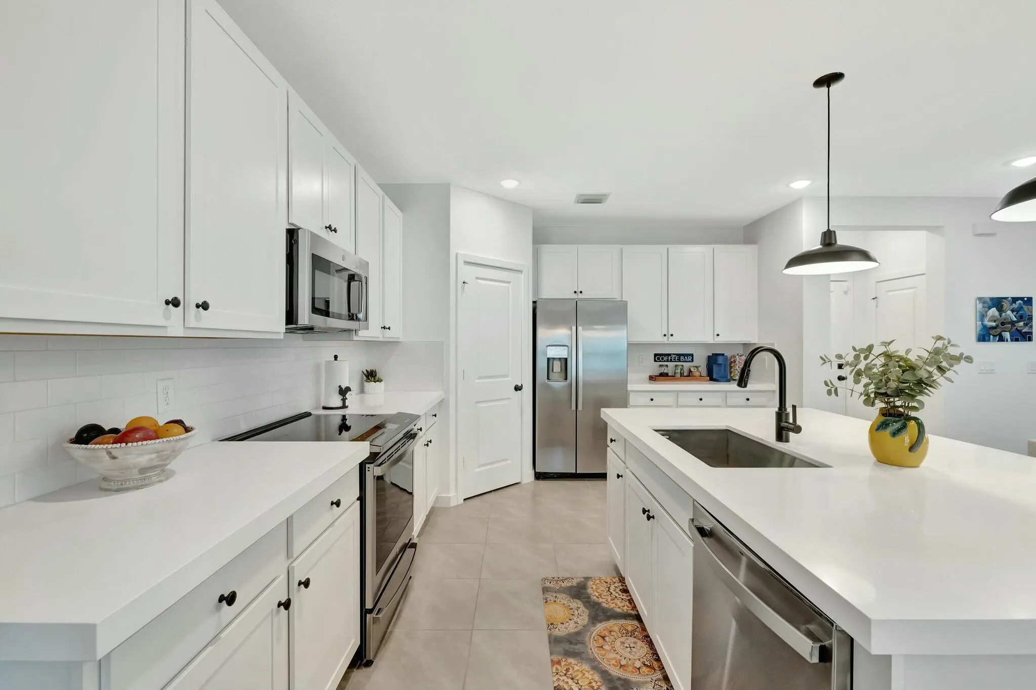 601 NE Waters Edge Lane, #2101