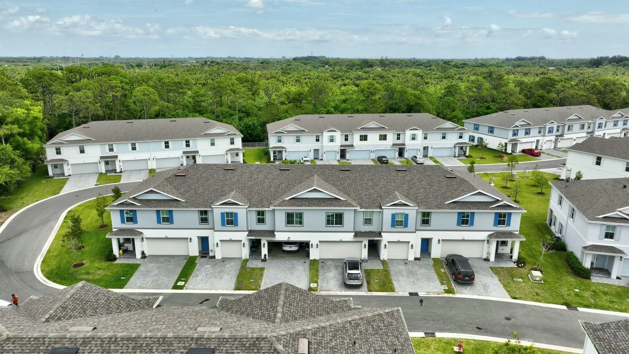 601 NE Waters Edge Lane, #2101