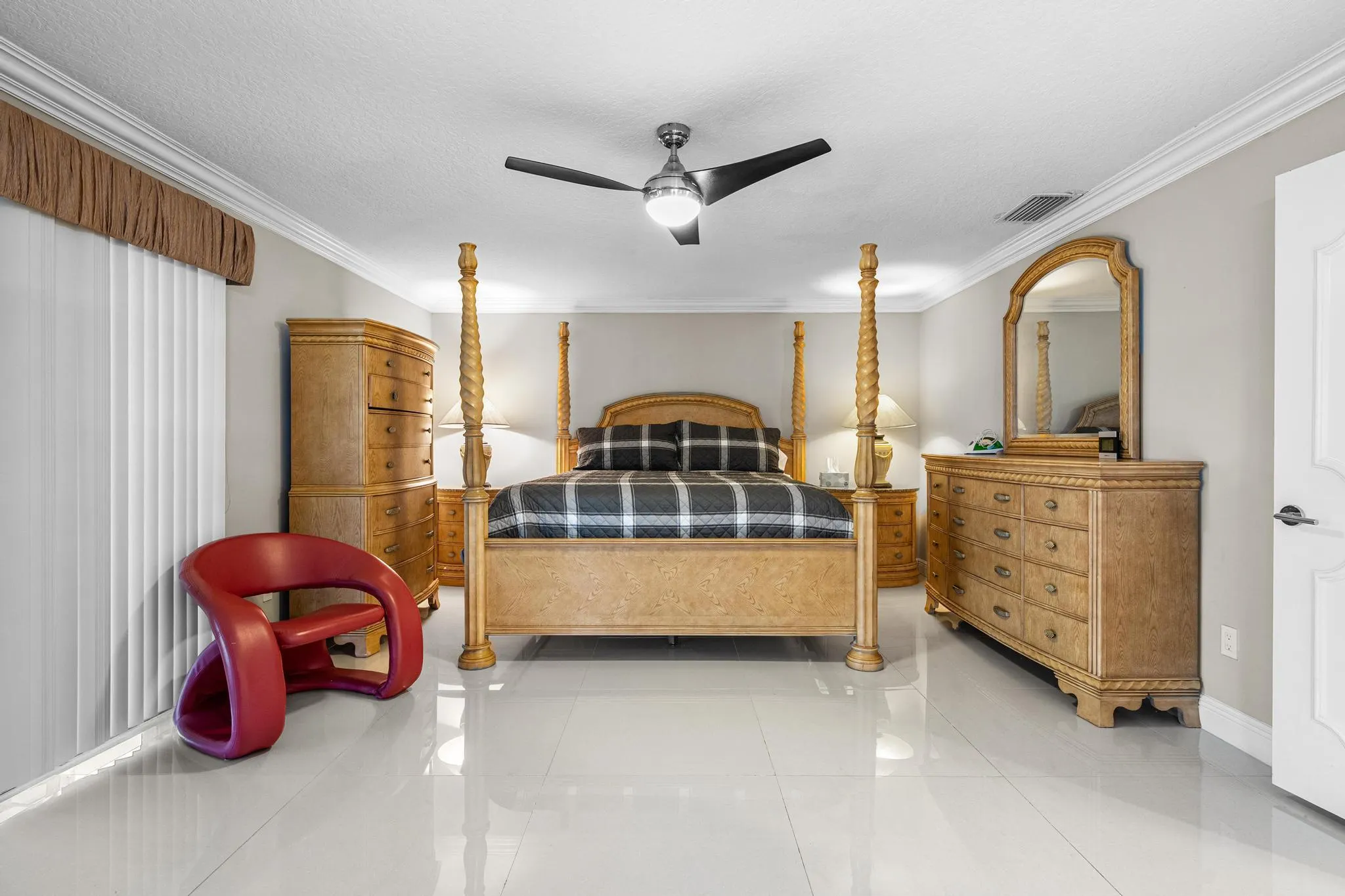 6186 Duckweed Road