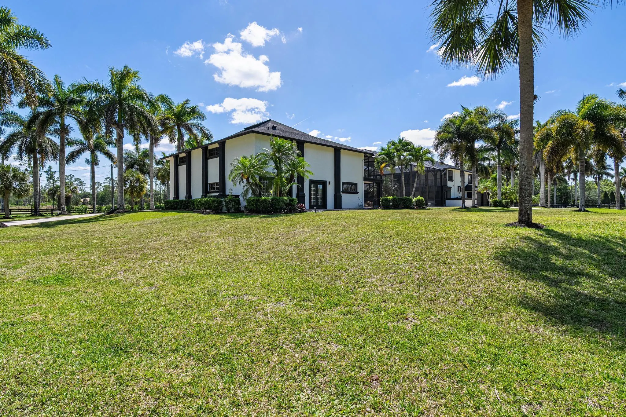 6186 Duckweed Road