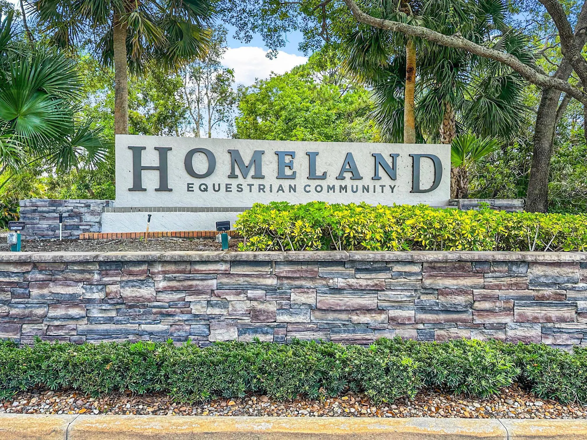 6186 Duckweed Road