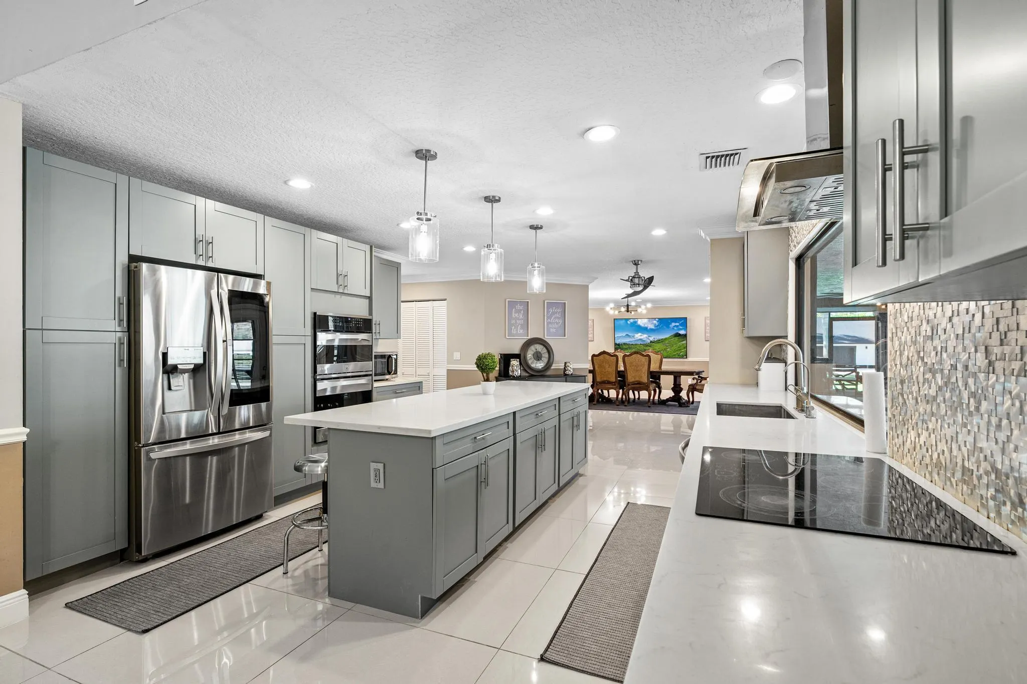 6186 Duckweed Road