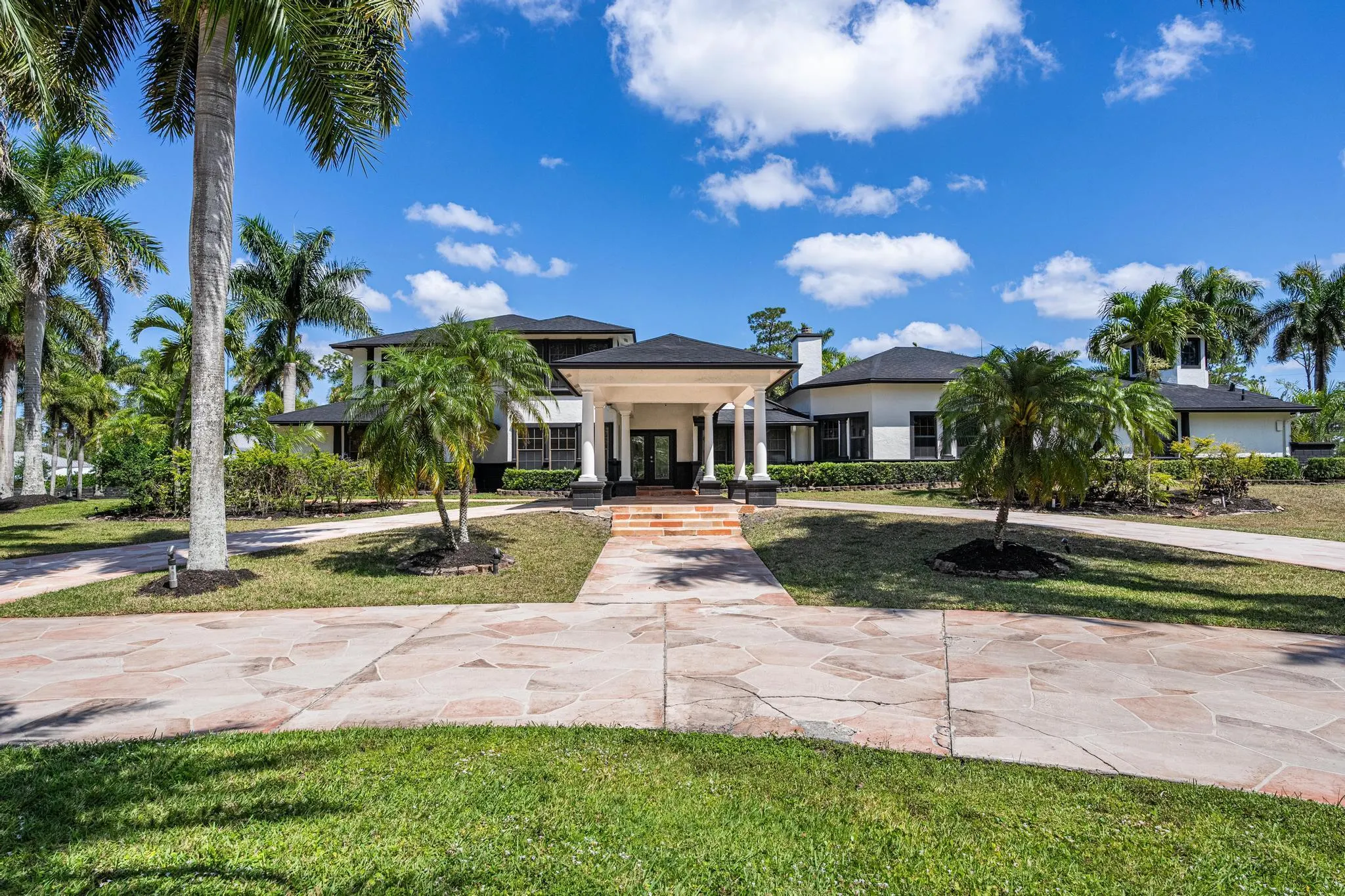 6186 Duckweed Road