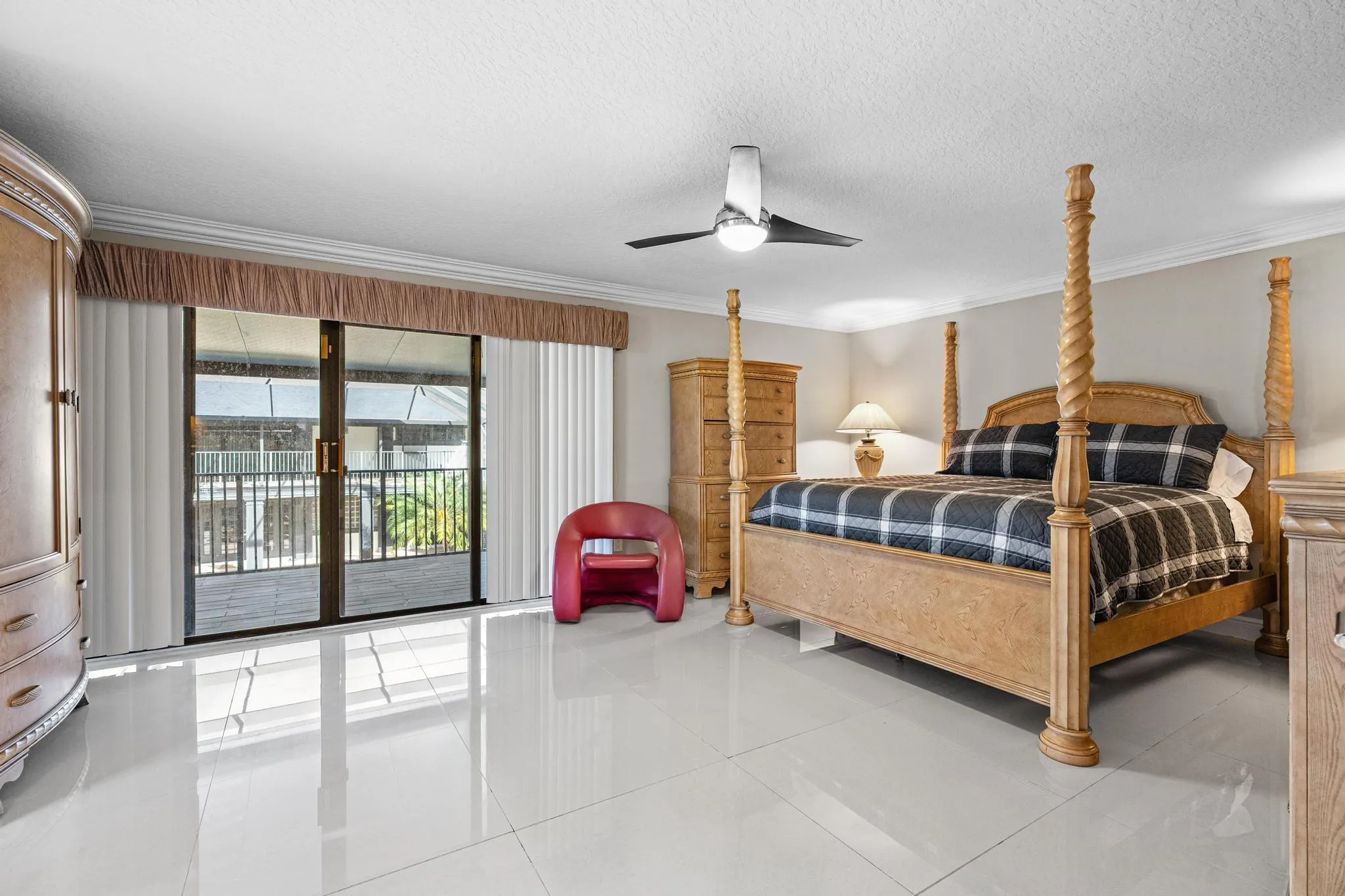 6186 Duckweed Road