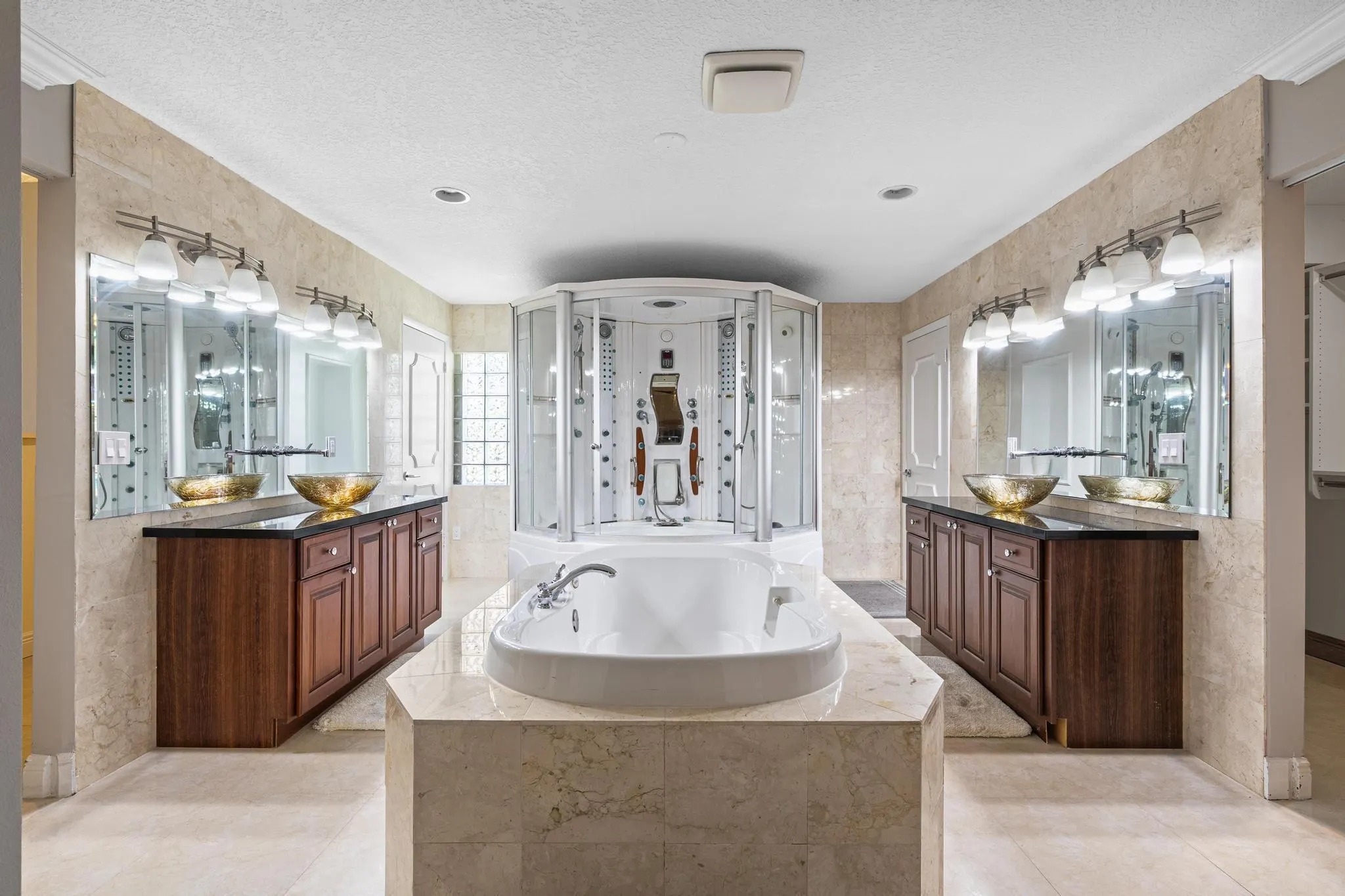 6186 Duckweed Road