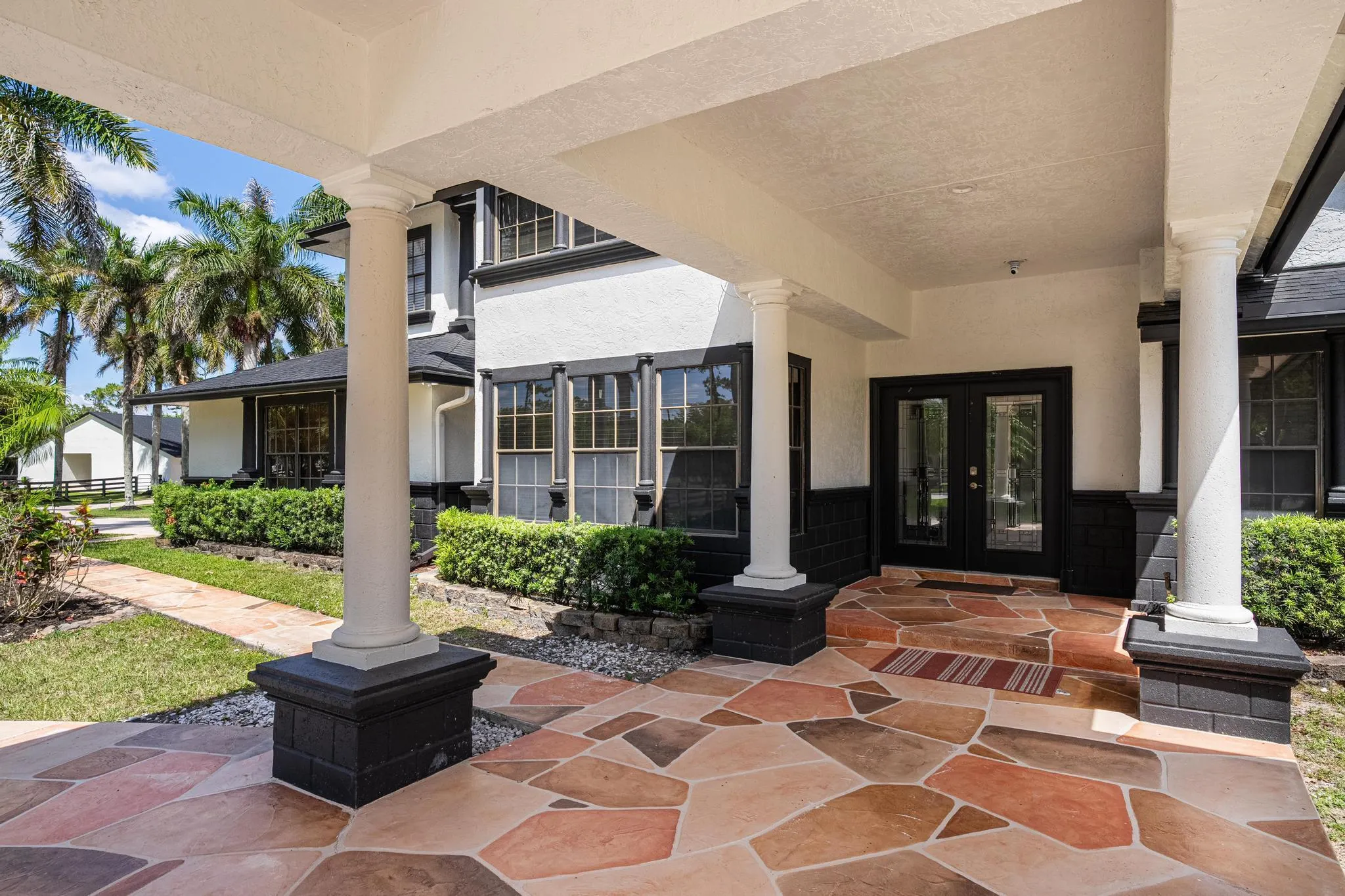 6186 Duckweed Road