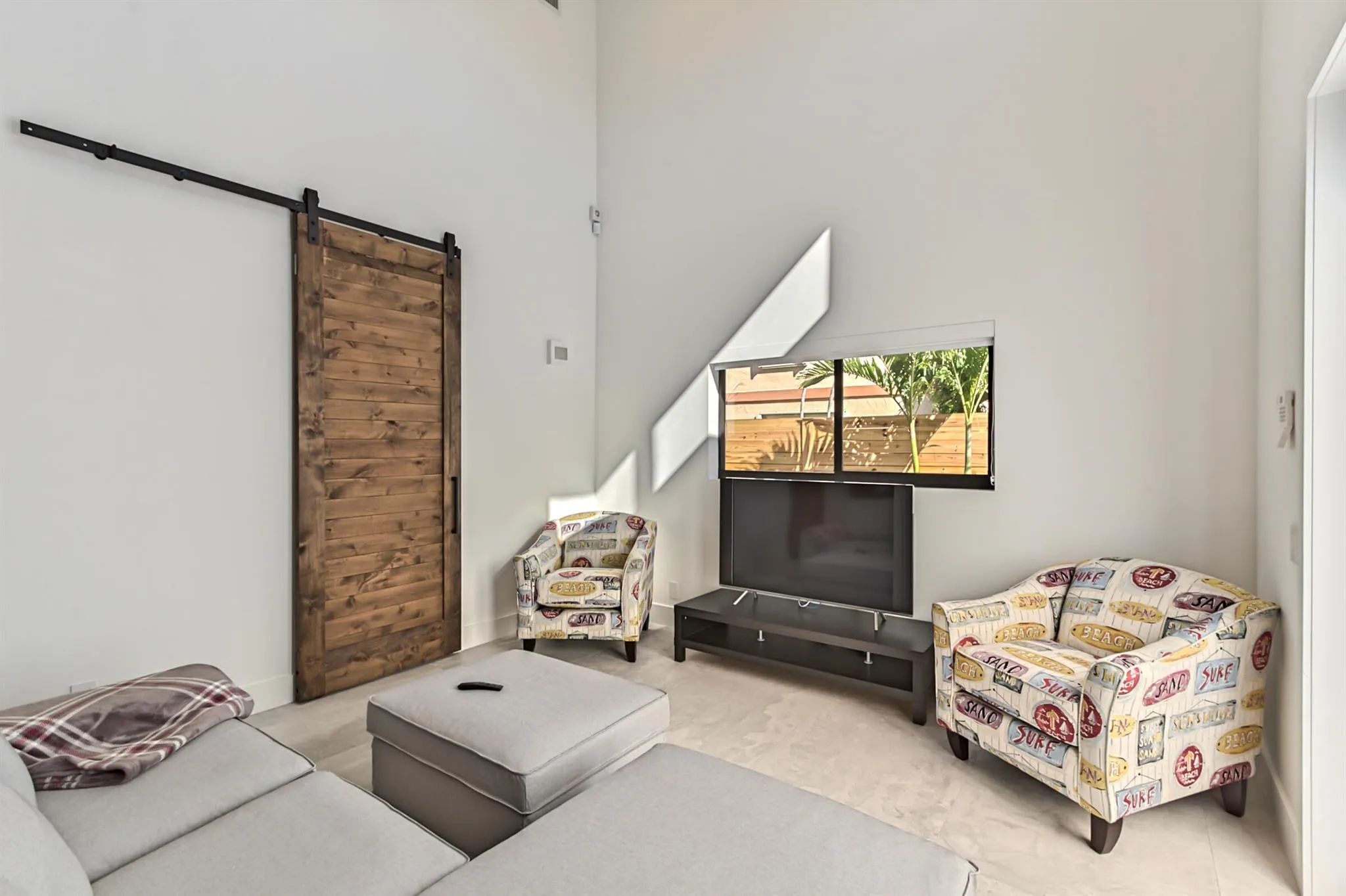 1955 NE 4th Street, #Unit # 1