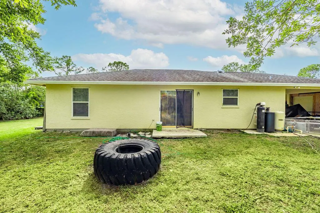 17917 49th Street N