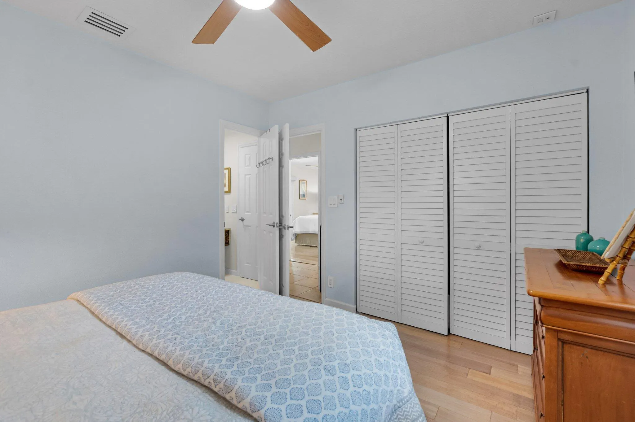 620 NE 15th Place